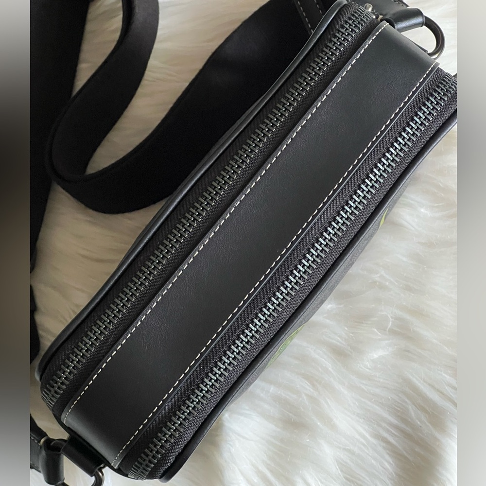 💰SOLD - CF076 - Coach Charter Crossbody 24 Signature Canvas with Rexy - Picture 7 of 13